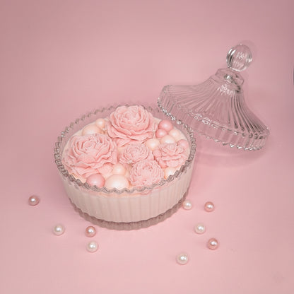 Suur kaanega lõhnaküünal "Pojeng"